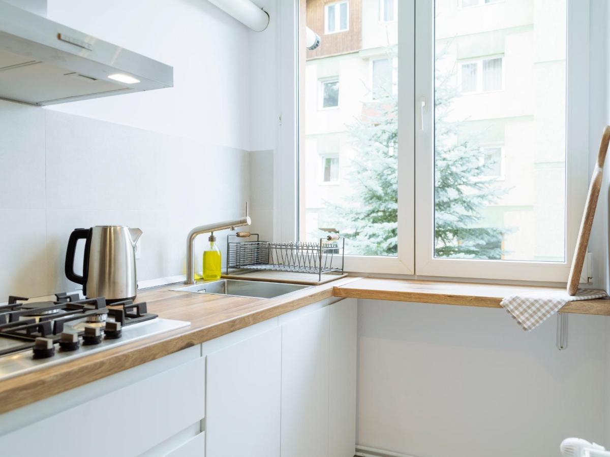 Cozy Central Apartment Near The Forest Brasov Exterior photo